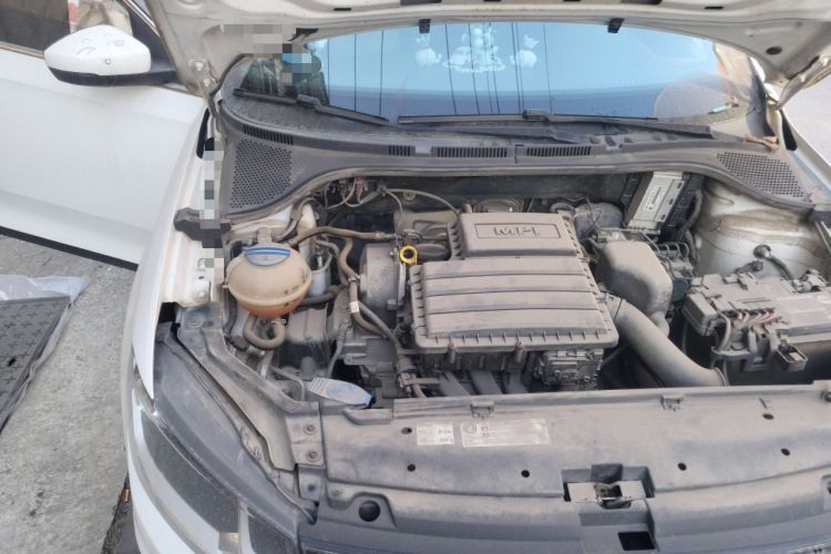 Used Volkswagen Santana 2018 1.5L Manual Fashion Edition Engine Bay Right