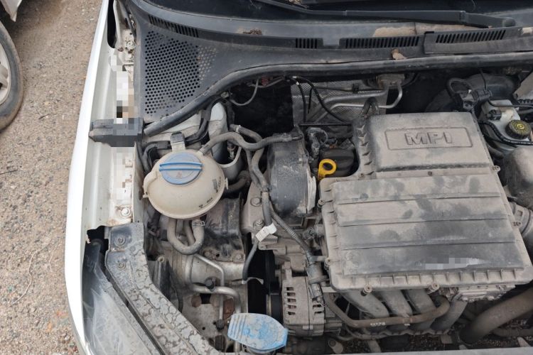 Used Volkswagen Santana 2018 1.5L Manual Fashion Edition Engine Bay Right