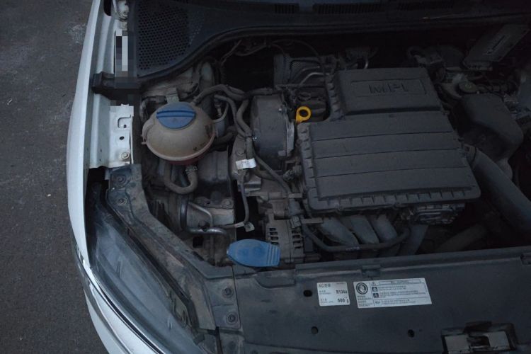 Used Volkswagen Santana 2018 1.5L Manual Fashion Edition Engine Bay Right