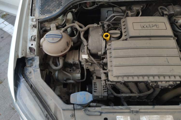 Used Volkswagen Santana 2018 1.5L Manual Fashion Edition Engine Bay Right