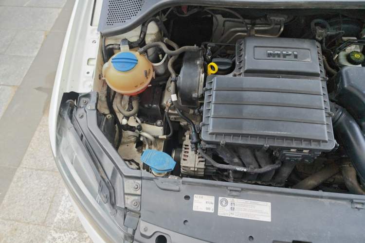 Used Volkswagen Santana 2018 1.5L Automatic Comfort Edition Engine Bay Right