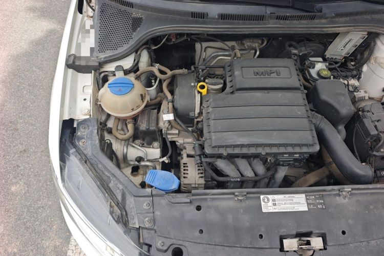 Used Volkswagen Santana 2018 1.5L Manual Fashion Edition Engine Bay Right