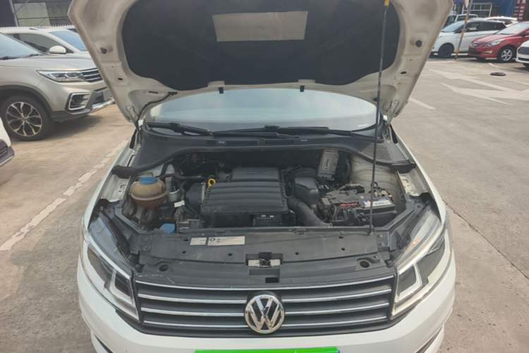 Used Volkswagen Santana 2018 1.5L Automatic Comfort Edition Engine Bay