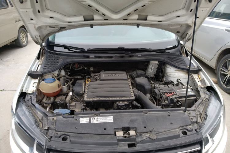 Used Volkswagen Santana 2018 1.5L Automatic Fashion Edition Engine Bay