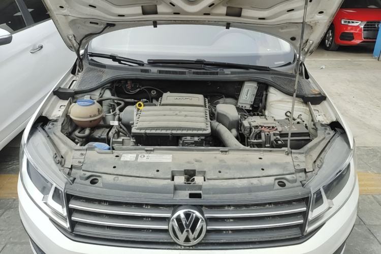 Used Volkswagen Santana 2018 1.5L Manual Fashion Edition Engine Bay
