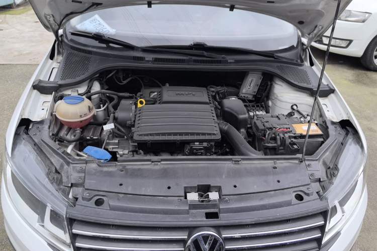 Used Volkswagen Santana 2018 1.5L Manual Fashion Edition Engine Bay