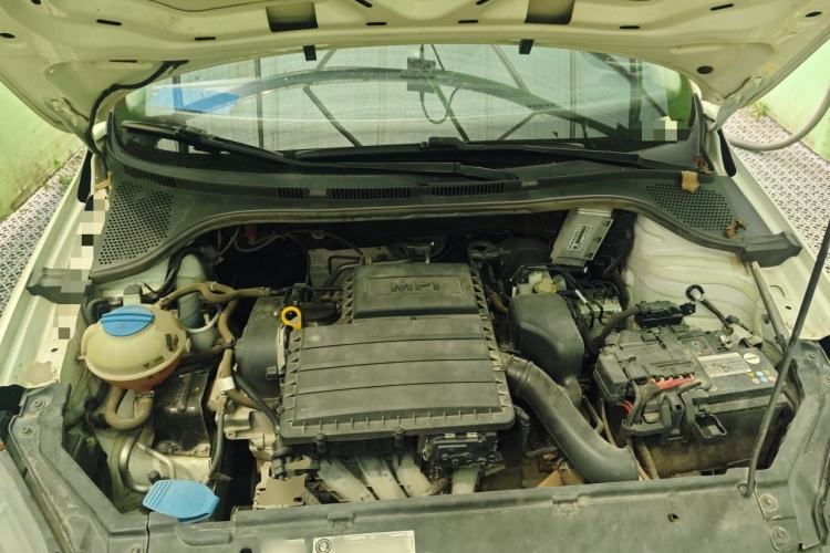 Used Volkswagen Santana 2018 1.5L Automatic Fashion Edition Engine Bay
