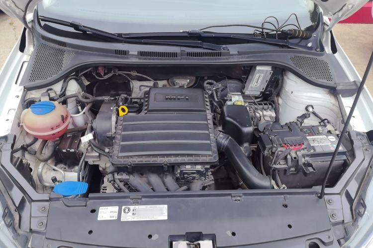 Used Volkswagen Santana 2018 1.5L Manual Fashion Edition Engine Bay