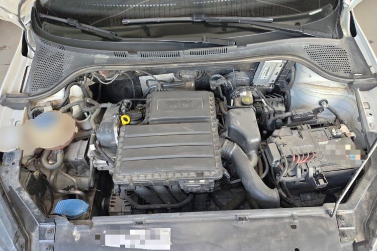 Used Volkswagen Santana 2018 1.5L Automatic Fashion Edition Engine Bay