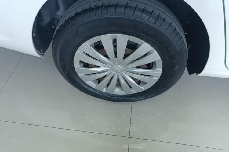 Used Volkswagen Santana 2018 1.5L Automatic Fashion Edition Exterior 1
