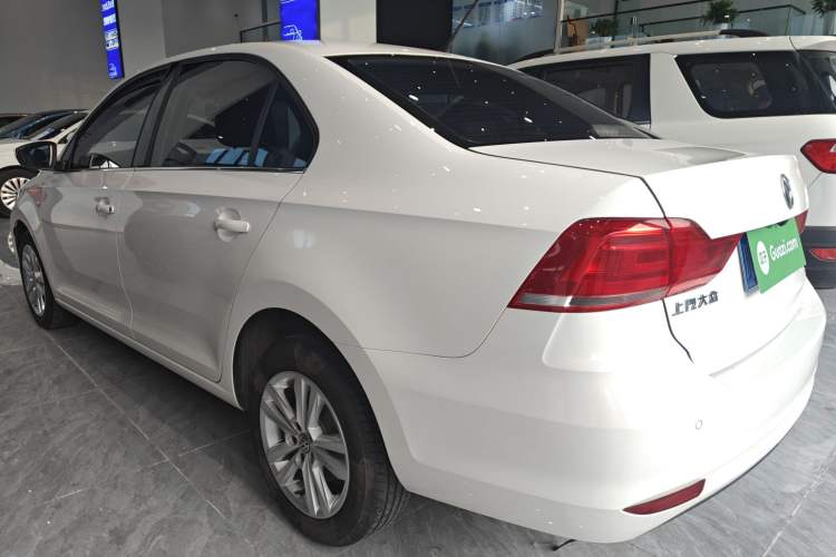 Used Volkswagen Santana 2018 1.5L Automatic Comfort Edition Exterior 2