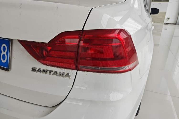 Used Volkswagen Santana 2018 1.5L Manual Fashion Edition Exterior 3