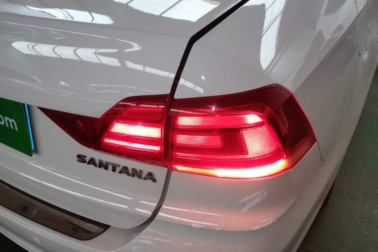 Used Volkswagen Santana 2018 1.5L Manual Fashion Edition Exterior 3