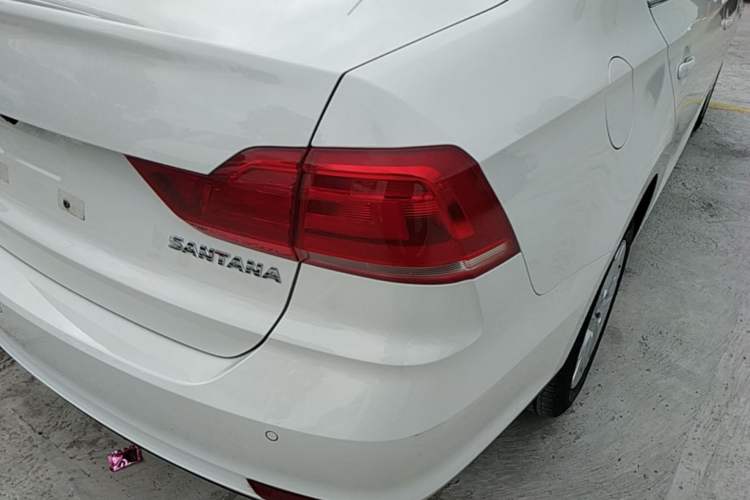 Used Volkswagen Santana 2018 1.5L Automatic Comfort Edition Exterior 3