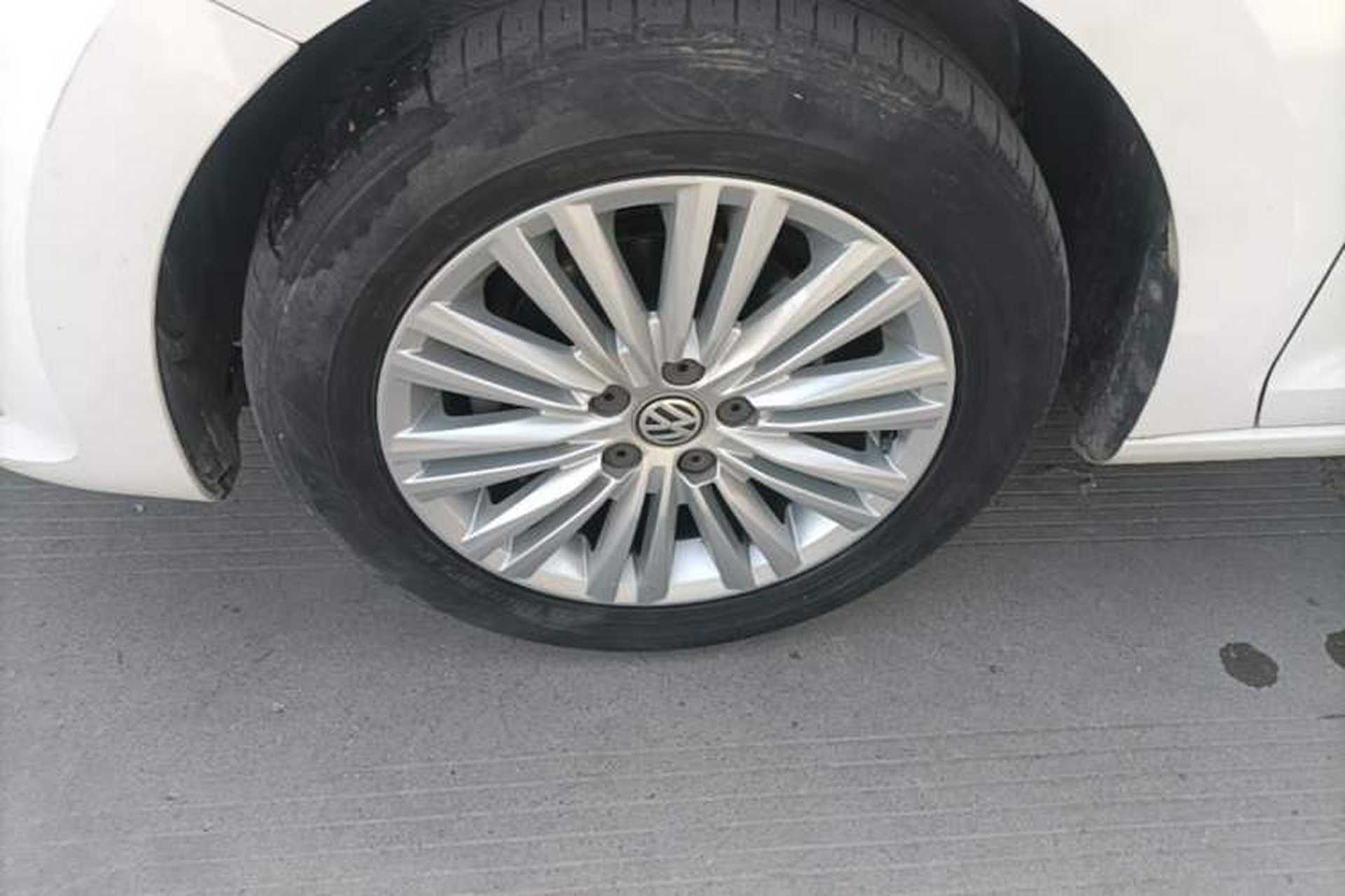 Used Volkswagen Santana 2018 1.5L Automatic Comfort Edition Exterior 4