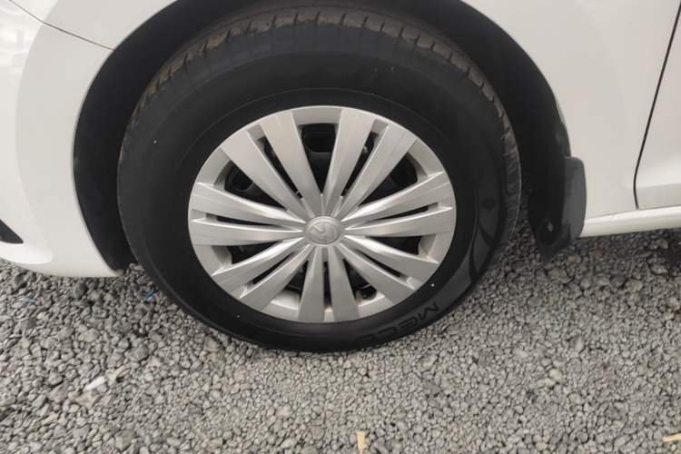 Used Volkswagen Santana 2018 1.5L Automatic Fashion Edition Exterior 4