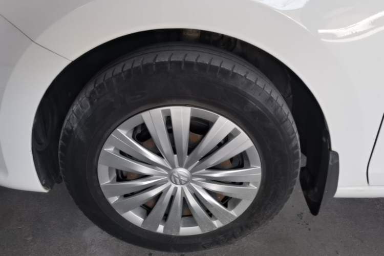 Used Volkswagen Santana 2018 1.5L Manual Fashion Edition Exterior 4