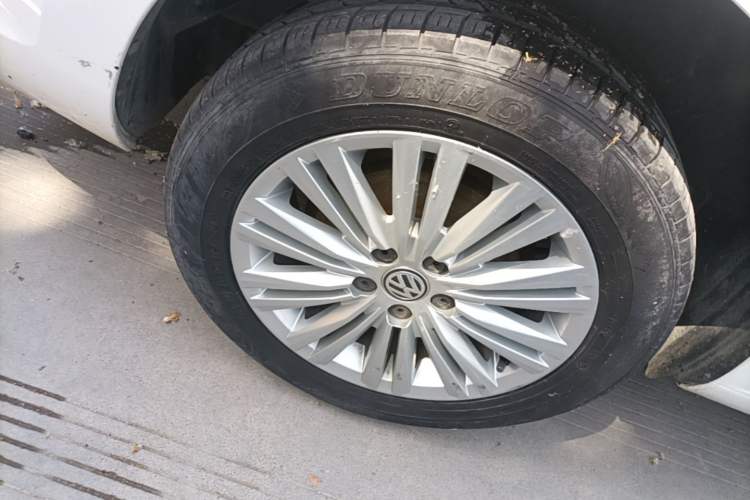 Used Volkswagen Santana 2018 1.5L Automatic Comfort Edition Exterior 5