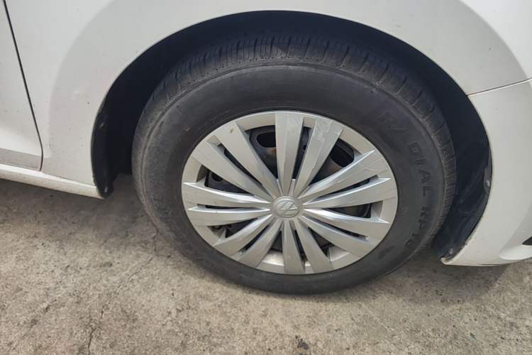 Used Volkswagen Santana 2018 1.5L Manual Fashion Edition Exterior 7