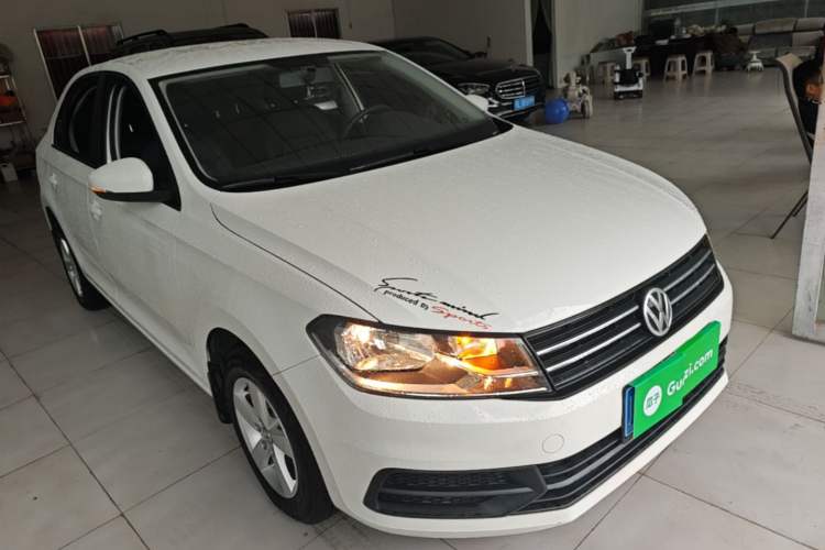 Used Volkswagen Santana 2018 1.5L Manual Fashion Edition Front Right 45 Deg