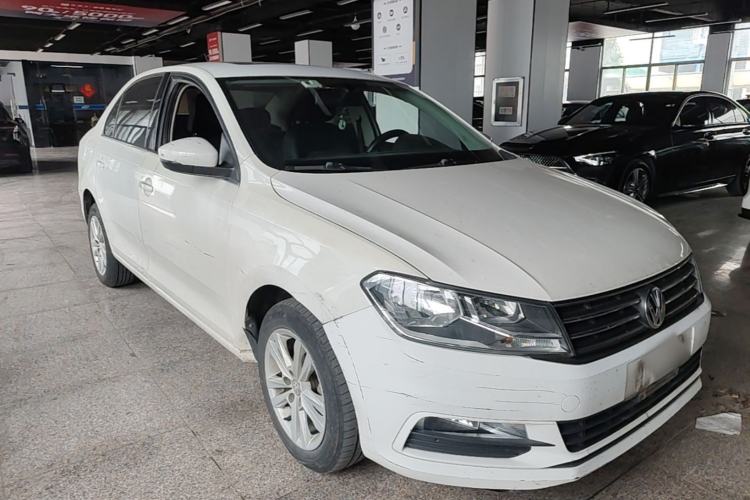 Used Volkswagen Santana 2018 1.5L Automatic Comfort Edition Front Right 45 Deg