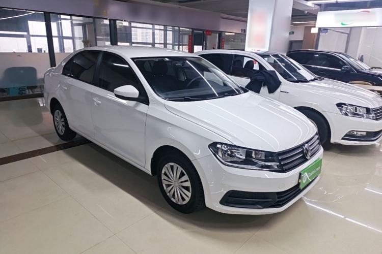 Used Volkswagen Santana 2018 1.5L Manual Fashion Edition Front Right 45 Deg