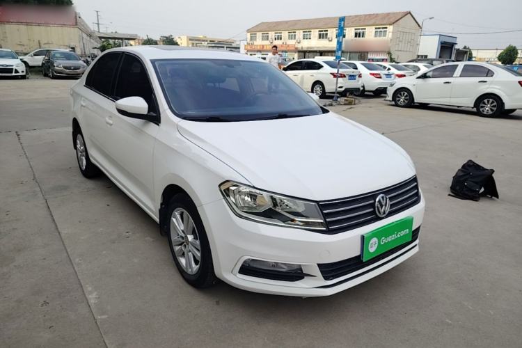 Used Volkswagen Santana 2018 1.5L Manual Comfort Edition Front Right 45 Deg