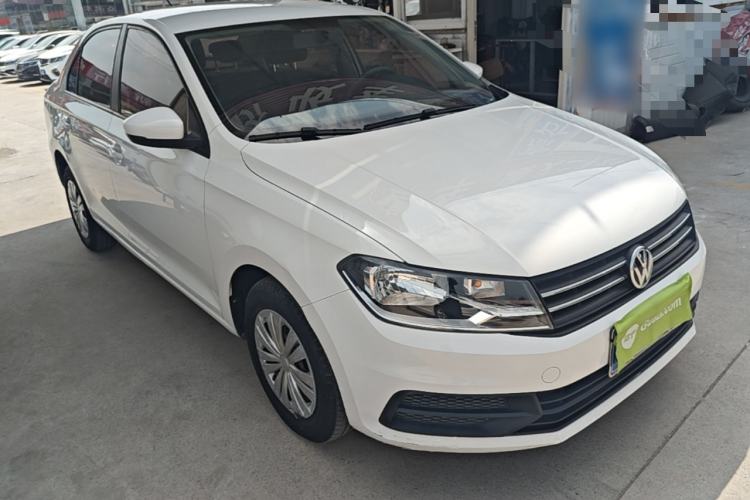 Used Volkswagen Santana 2018 1.5L Manual Fashion Edition Front Right 45 Deg