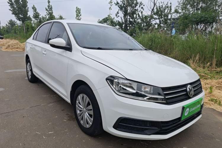 Used Volkswagen Santana 2018 1.5L Manual Fashion Edition Front Right 45 Deg