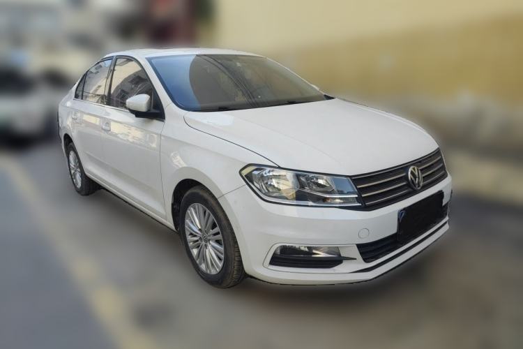 Used Volkswagen Santana 2018 1.5L Manual Comfort Edition Front Right 45 Deg