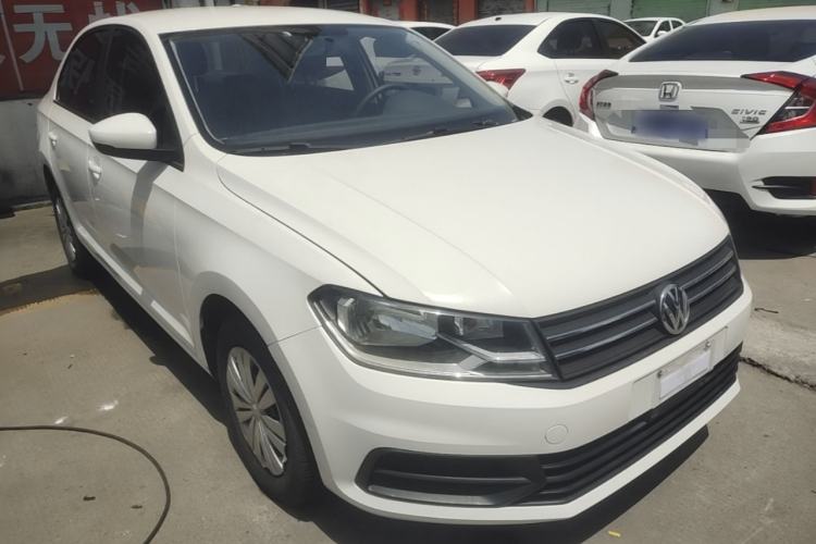 Used Volkswagen Santana 2018 1.5L Manual Fashion Edition Front Right 45 Deg