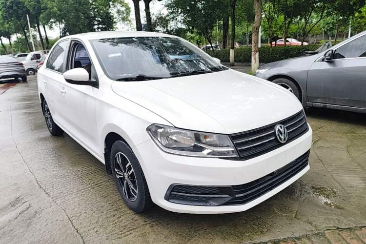 Used Volkswagen Santana 2018 1.5L Manual Fashion Edition Front Right 45 Deg