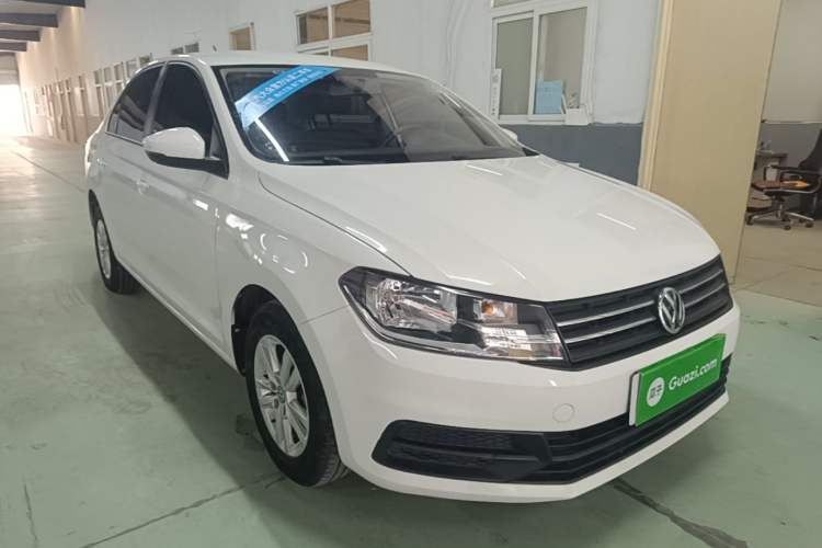Used Volkswagen Santana 2018 1.5L Manual Fashion Edition Front Right 45 Deg