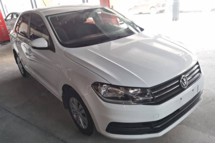 Used Volkswagen Santana 2018 1.5L Manual Fashion Edition Front Right 45 Deg