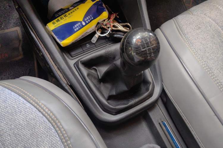 Used Volkswagen Santana 2018 1.5L Manual Fashion Edition Gear Lever