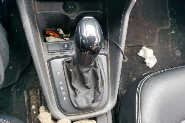 Used Volkswagen Santana 2018 Haval H6 1.5L Automatic Fashion Edition Gear Lever
