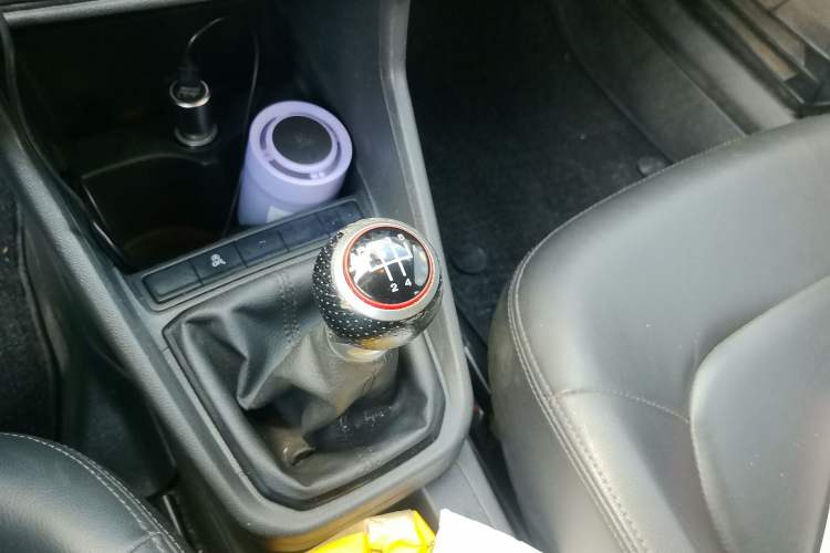 Used Volkswagen Santana 2018 1.5L Manual Fashion Edition Gear Lever