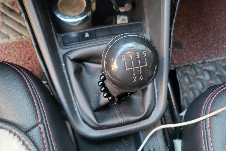 Used Volkswagen Santana 2018 1.5L Manual Fashion Edition Gear Lever