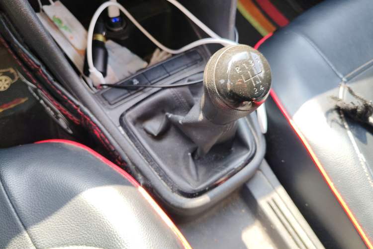 Used Volkswagen Santana 2018 1.5L Manual Fashion Edition Gear Lever