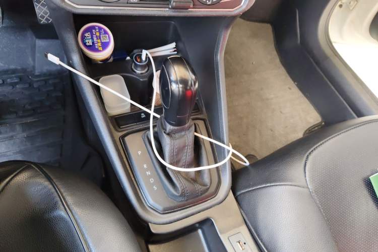 Used Volkswagen Santana 2018 Haval H6 1.5L Automatic Fashion Edition Gear Lever