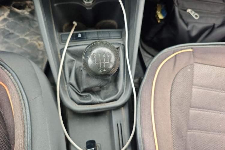 Used Volkswagen Santana 2018 1.5L Manual Fashion Edition Gear Lever