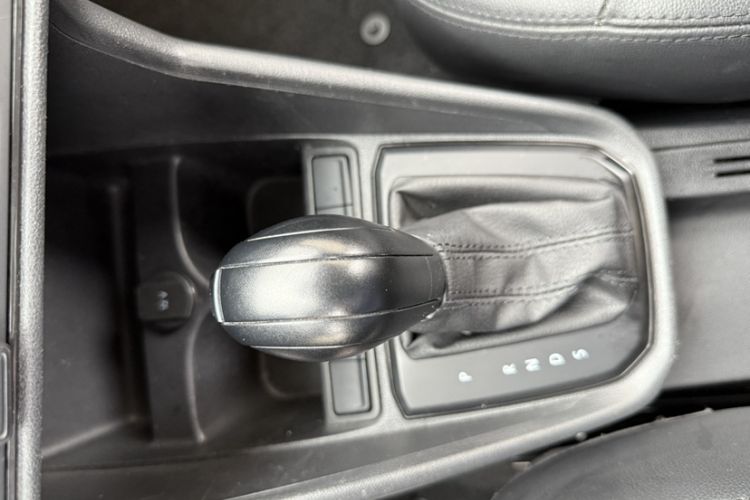 Used Volkswagen Santana 2018 1.5L Automatic Fashion Edition Gear Lever