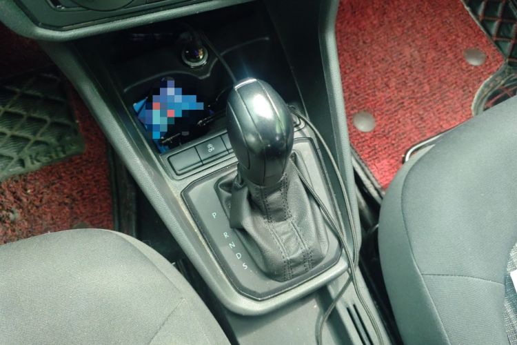 Used Volkswagen Santana 2018 1.5L Automatic Fashion Edition Gear Lever