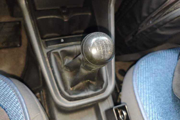 Used Volkswagen Santana 2018 1.5L Manual Fashion Edition Gear Lever
