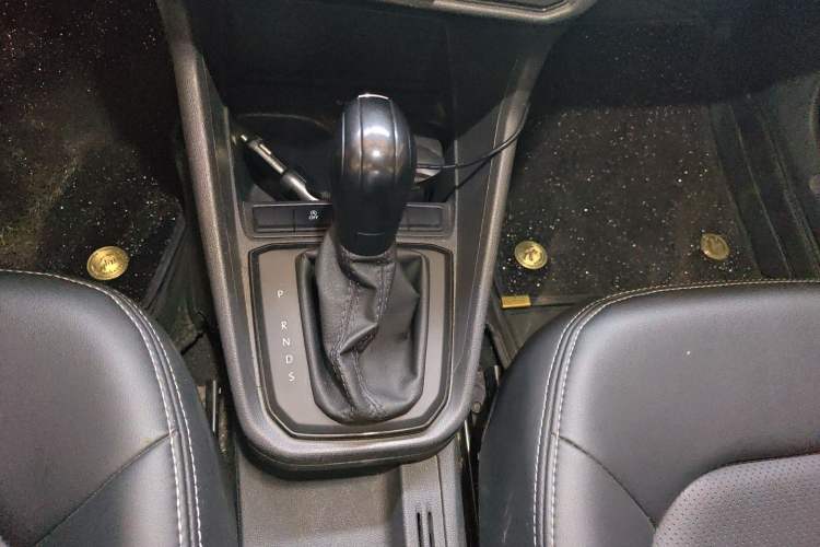 Used Volkswagen Santana 2018 1.5L Automatic Fashion Edition Gear Lever