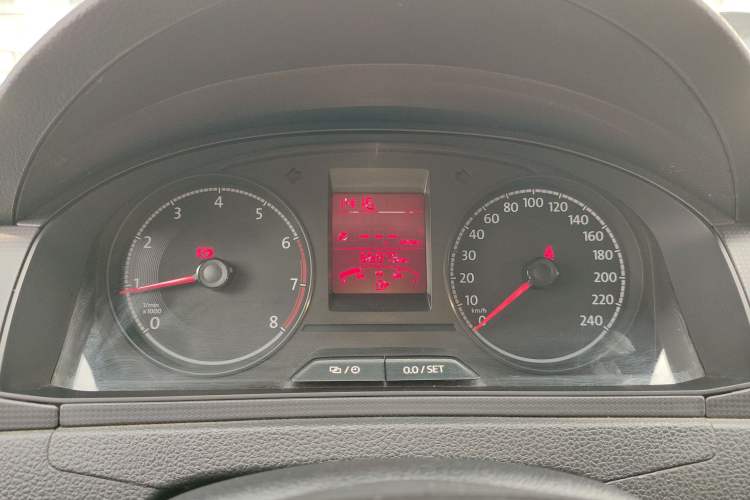 Used Volkswagen Santana 2018 1.5L Manual Fashion Edition Instrument Cluster