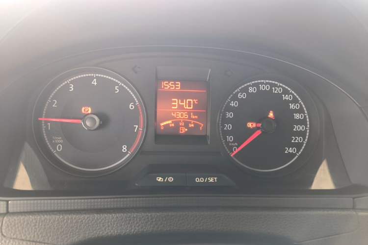 Used Volkswagen Santana 2018 1.5L Manual Fashion Edition Instrument Cluster