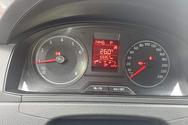 Used Volkswagen Santana 2018 1.5L Automatic Fashion Edition Instrument Cluster