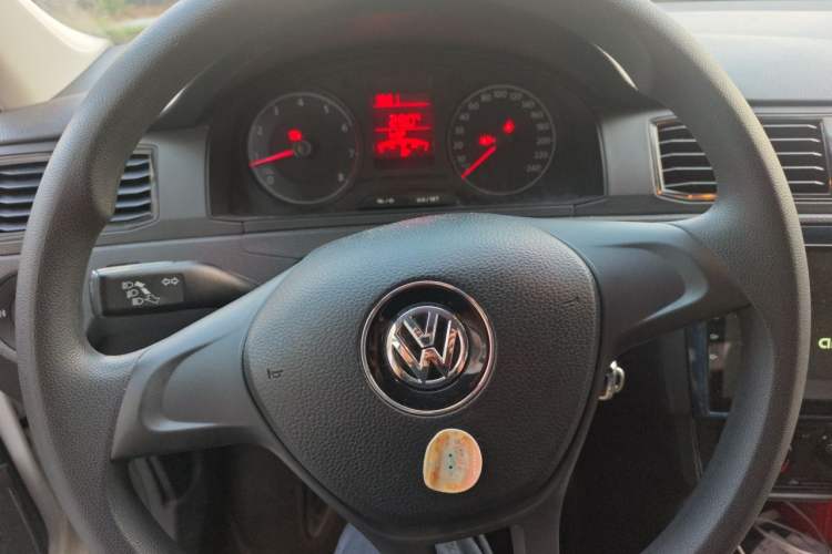 Used Volkswagen Santana 2018 1.5L Manual Fashion Edition Instrument Cluster
