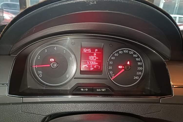 Used Volkswagen Santana 2018 1.5L Automatic Fashion Edition Instrument Cluster